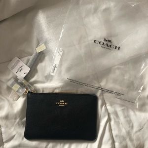 COACH WRISTLET/WALLET